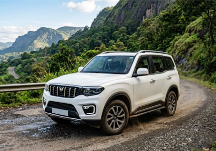 Self Drive Cars in Gurdaspur